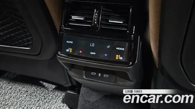 Renault Samsung Grand Koleos 2024 — Фото 17/20