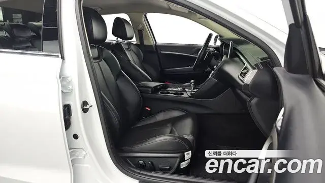 Genesis G70 2022 — Фото 10/20
