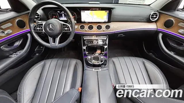Mercedes-Benz E-Class 2019 — Фото 7/20