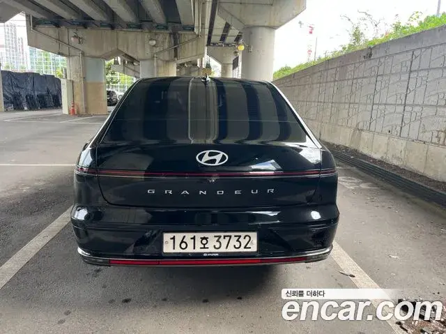 Hyundai Grandeur 2022 — Фото 3/15
