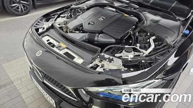 Mercedes-Benz CLE-Class 2025 — Photo 6/20