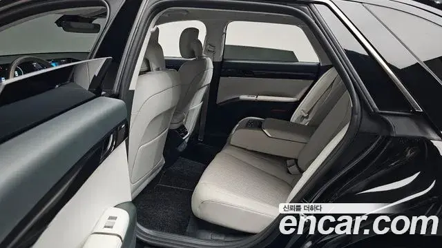 Hyundai Grandeur 2023 — Фото 12/20