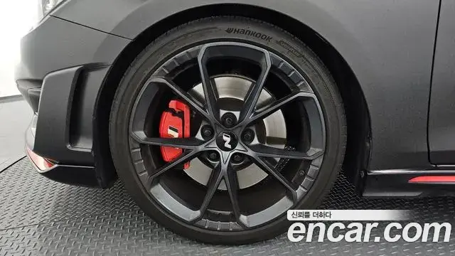 Hyundai Veloster 2021 — Фото 4/20