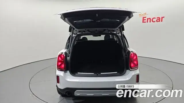 Mini Cooper Countryman 2024 — Фото 19/20