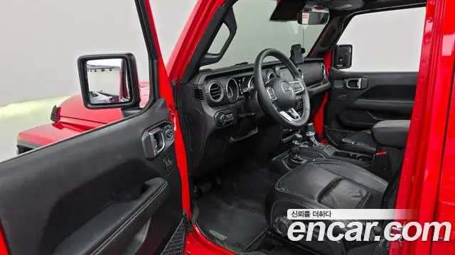 Jeep Wrangler 2020 — Фото 10/20