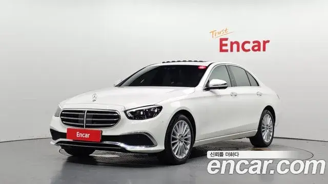 Mercedes-Benz E-Class 2023 — Фото 1/20