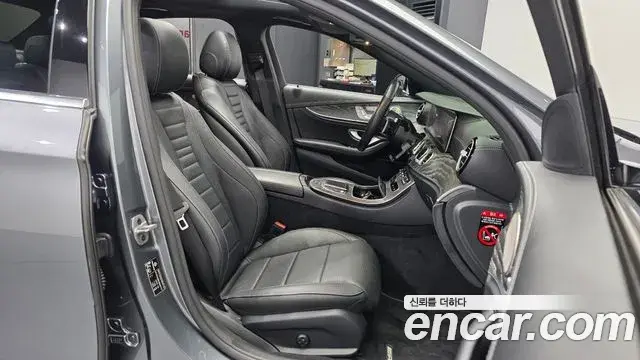 Mercedes-Benz E-Class 2022 — Фото 11/20