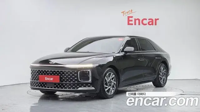 Hyundai Grandeur 2023 — Фото 1/20
