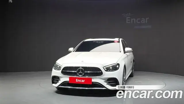 Mercedes-Benz E-Class 2023 — Фото 3/20