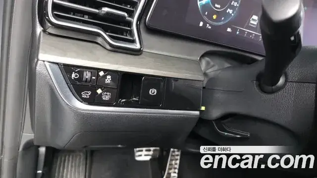 Kia Sportage 2024 — Фото 17/20
