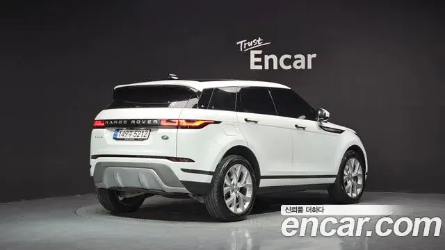 Land Rover Range Rover Evoque 2022 — Фото 2/20