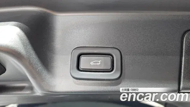 Land Rover Range Rover Evoque 2022 — Фото 18/20