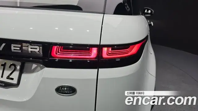 Land Rover Range Rover Evoque 2022 — Photo 5/35