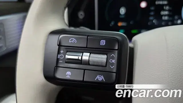Hyundai Santa Fe 2024 — Фото 19/20