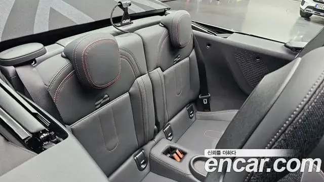 Mini Cooper S Convertible 2026 — Фото 11/20