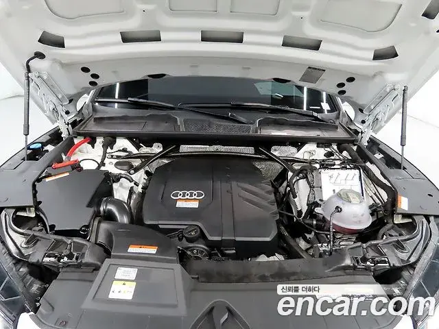 Audi Q5 2024 — Фото 18/20