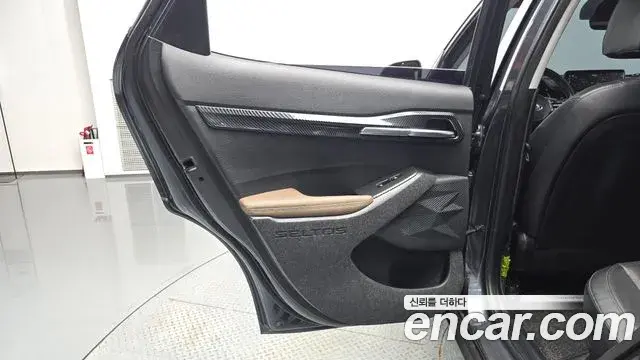Kia Seltos 2021 — Photo 13/37