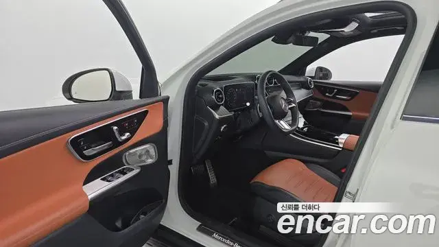 Mercedes-Benz GLC-Class 2023 — Фото 10/20