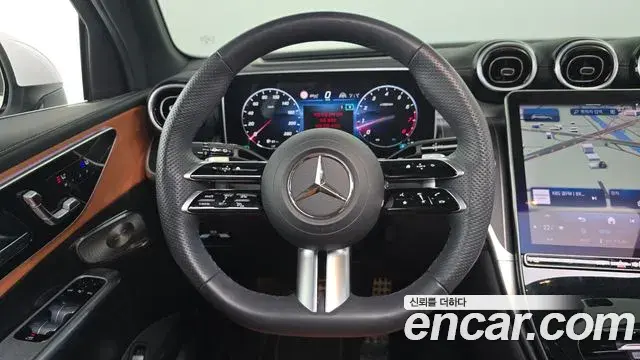 Mercedes-Benz GLC-Class 2023 — Фото 14/20