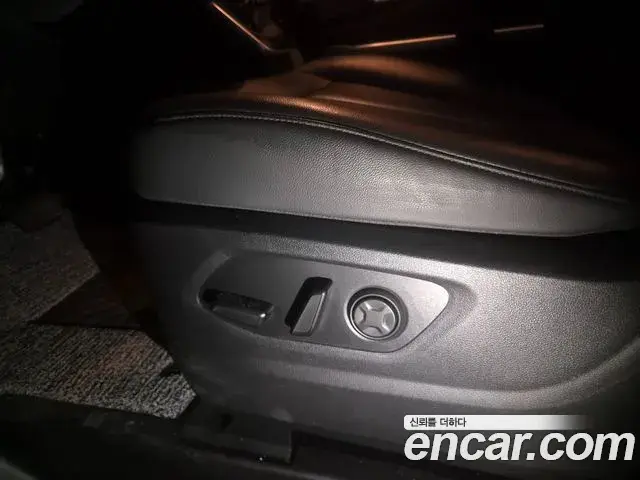 Hyundai Staria 2022 — Фото 15/19