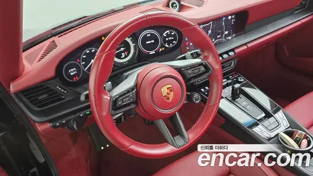 Porsche 911 2023 — Photo 20/30