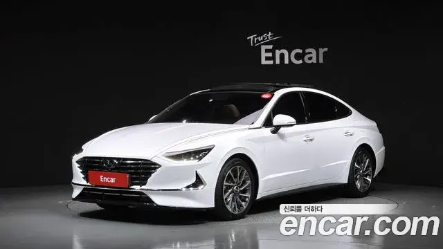 Hyundai Sonata 2020 — Фото 1/20