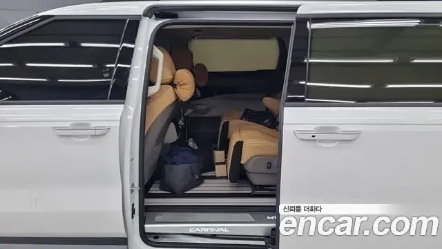 Kia Carnival 2025 — Photo 6/18