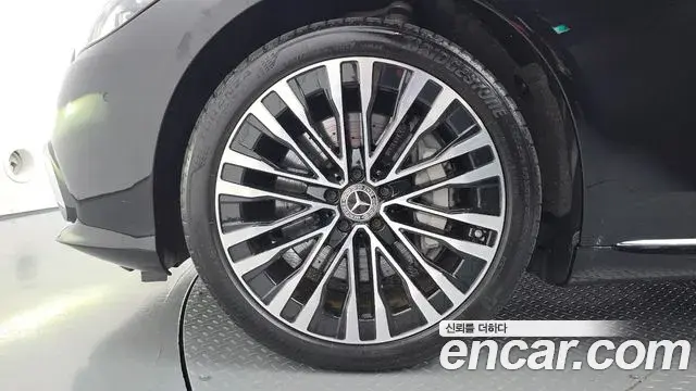 Mercedes-Benz S-Class 2023 — Фото 5/20
