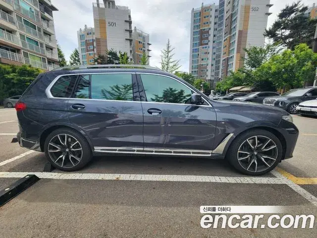 BMW X7 2021 — Фото 5/20