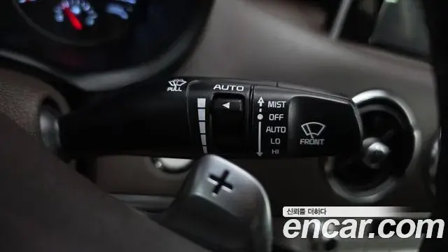 Kia Stinger 2018 — Şəkil 32/32