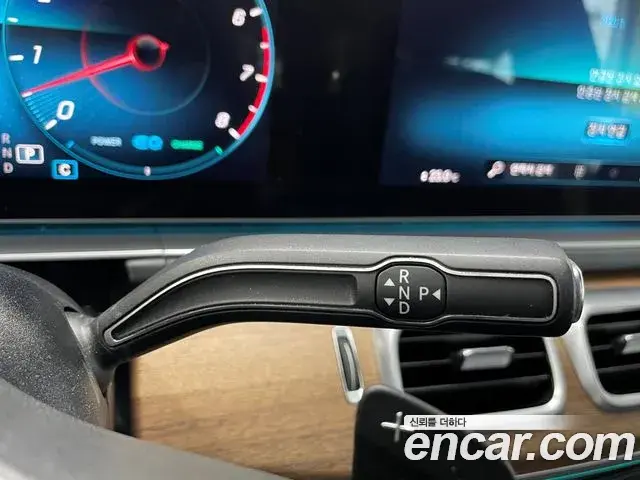 Mercedes-Benz GLE-Class 2020 — Фото 8/20