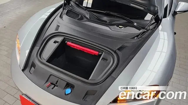 Porsche Taycan 2026 — Şəkil 6/32