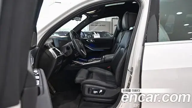 BMW X7 2023 — Şəkil 9/20