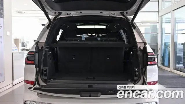 BMW X7 2023 — Şəkil 13/20