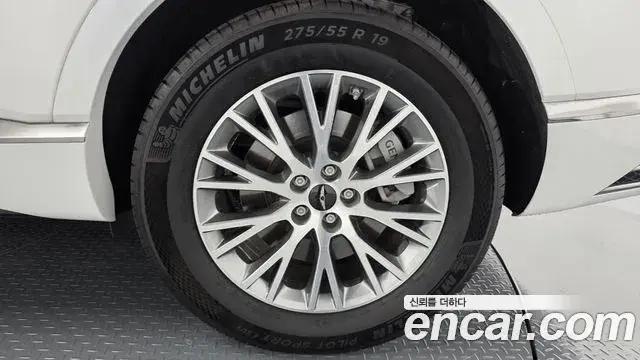 Genesis GV80 2023 — Photo 22/35