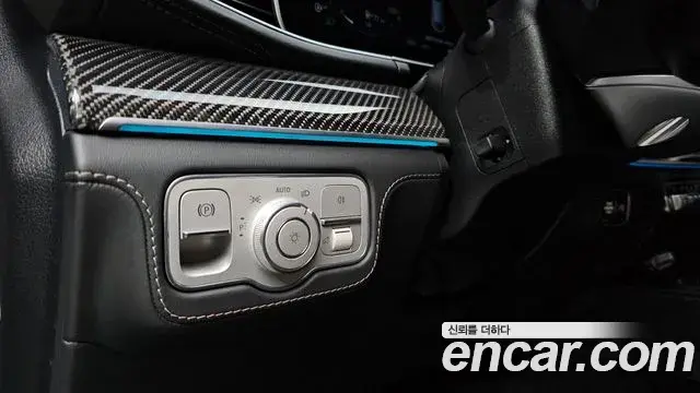 Mercedes-Benz GLE-Class 2021 — Фото 18/20
