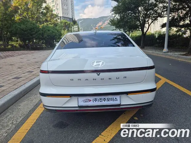 Hyundai Grandeur 2023 — Фото 3/19