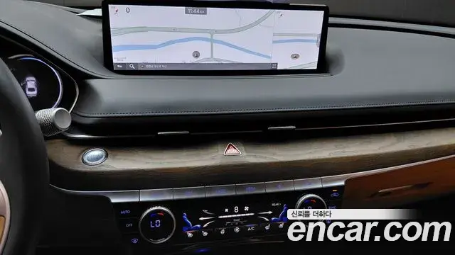 Genesis Electrified G80 2023 — ფოტო 13/20