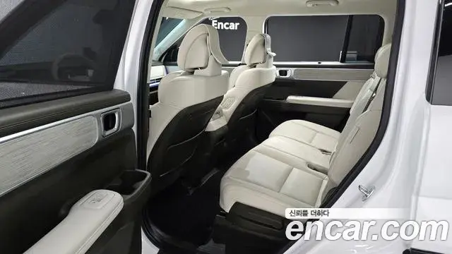 Hyundai Santa Fe 2023 — Фото 11/20