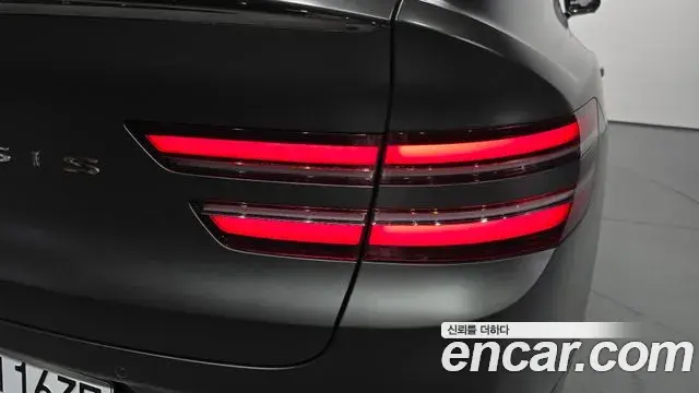 Genesis GV80 Coupe 2026 — Şəkil 28/42