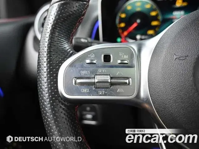 Mercedes-Benz GLB-Class 2020 — Фото 16/20