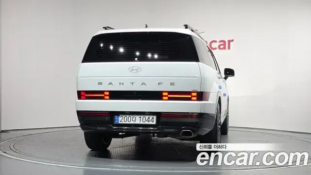 Hyundai Santa Fe 2024 — Photo 4/20
