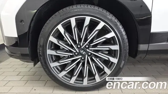 Hyundai Santa Fe 2024 — Photo 5/20