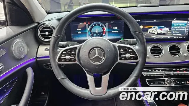 Mercedes-Benz E-Class 2019 — Фото 12/20