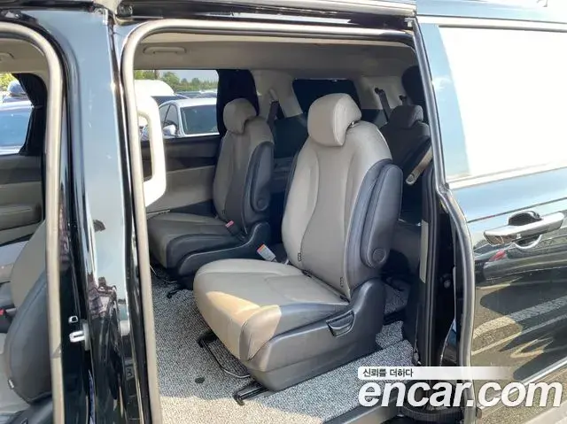 Kia Carnival 2024 — Photo 13/20