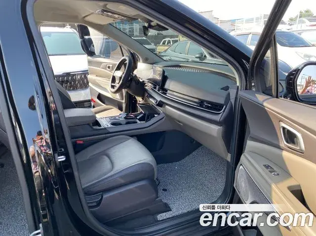 Kia Carnival 2024 — Photo 16/20