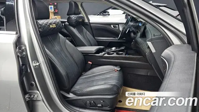 Kia K8 2021 — Photo 8/31