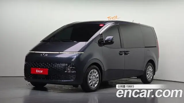 Hyundai Staria 2023 — Фото 1/20
