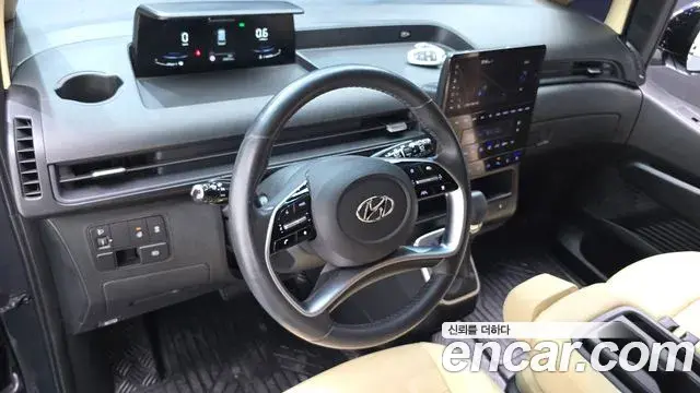 Hyundai Staria 2023 — Фото 7/20