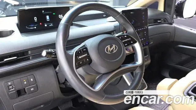 Hyundai Staria 2023 — Фото 12/20